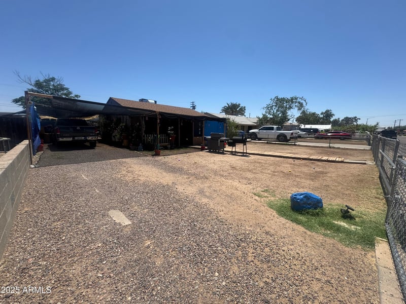 3421 Willetta St, Phoenix, AZ 85009