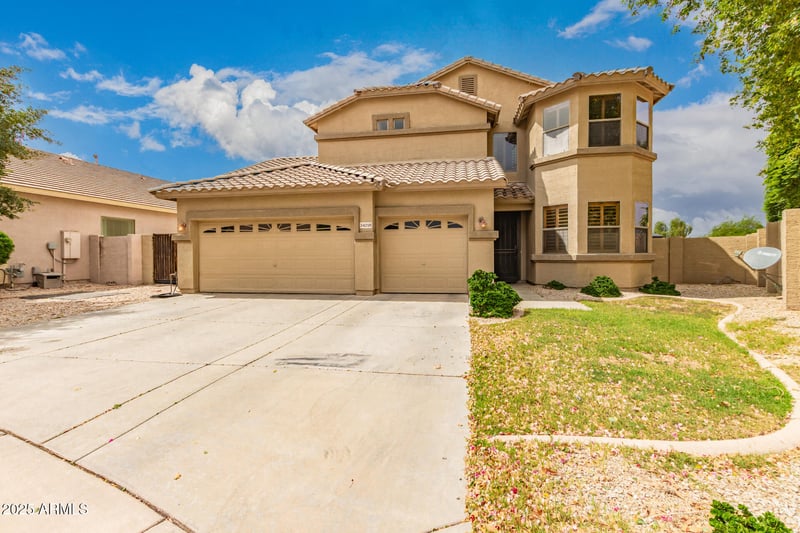 34218 Barbara Dr, San Tan Valley, AZ 85144