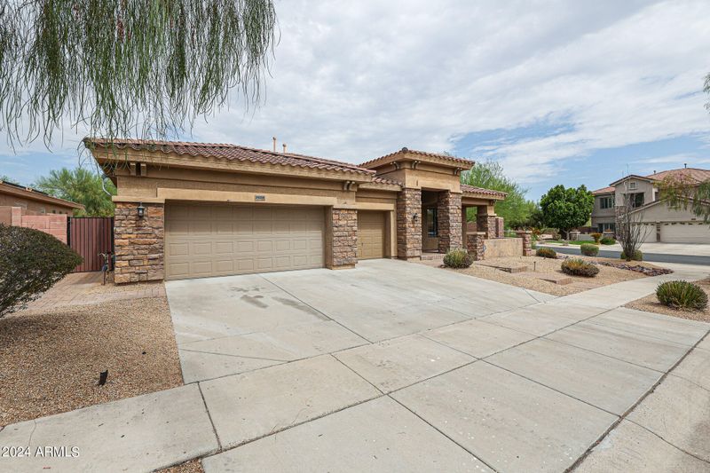 34219 N 25th Dr, Phoenix, AZ 85085