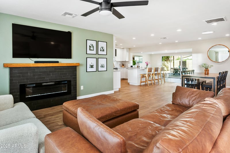 3422 Sunnyside Dr, Phoenix, AZ 85028