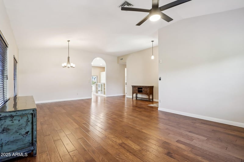 3422 Winona St, Phoenix, AZ 85044