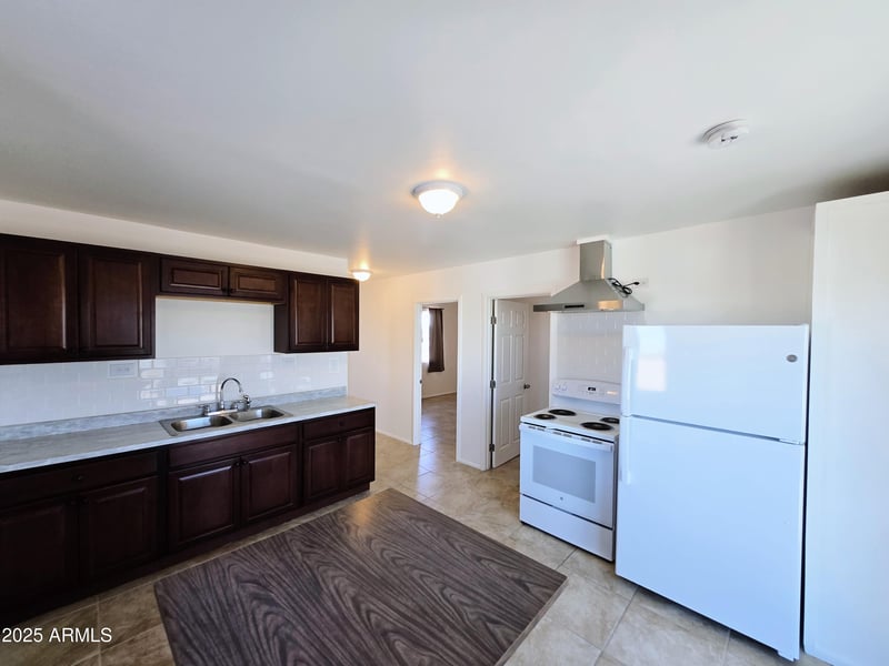 34233 Sahuaro St, Tonopah, AZ 85354