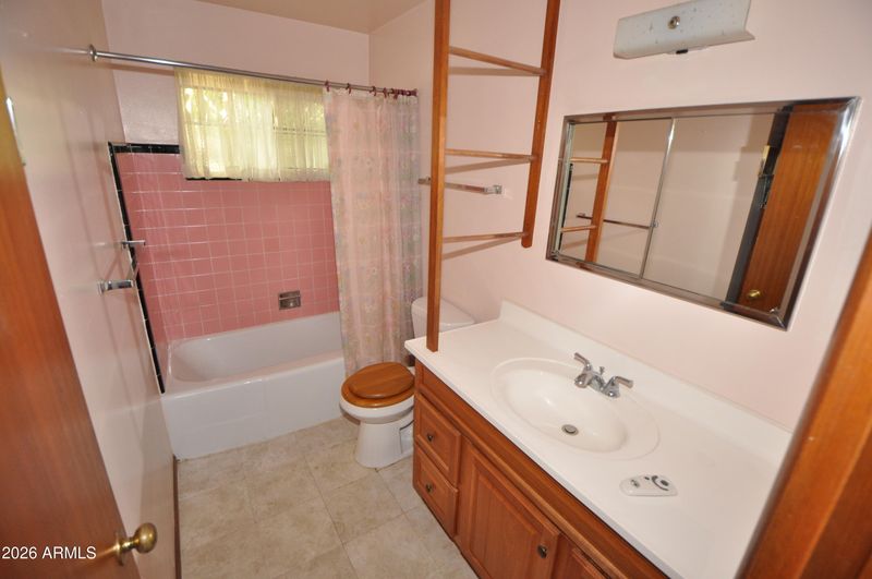 3424 N 45th St, Phoenix, AZ 85018