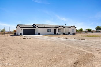 34247 Pecan St, Tonopah, AZ 85354