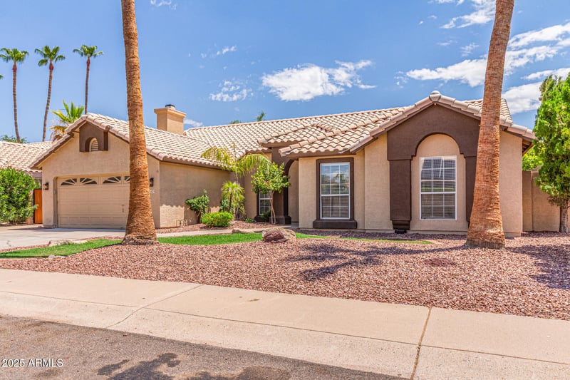 3425 Rosemonte Dr, Phoenix, AZ 85050