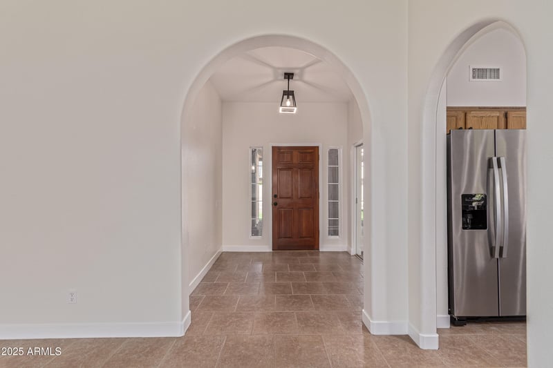 3425 Rosemonte Dr, Phoenix, AZ 85050