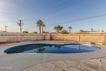 3426 Glenn Dr, Phoenix, AZ 85051