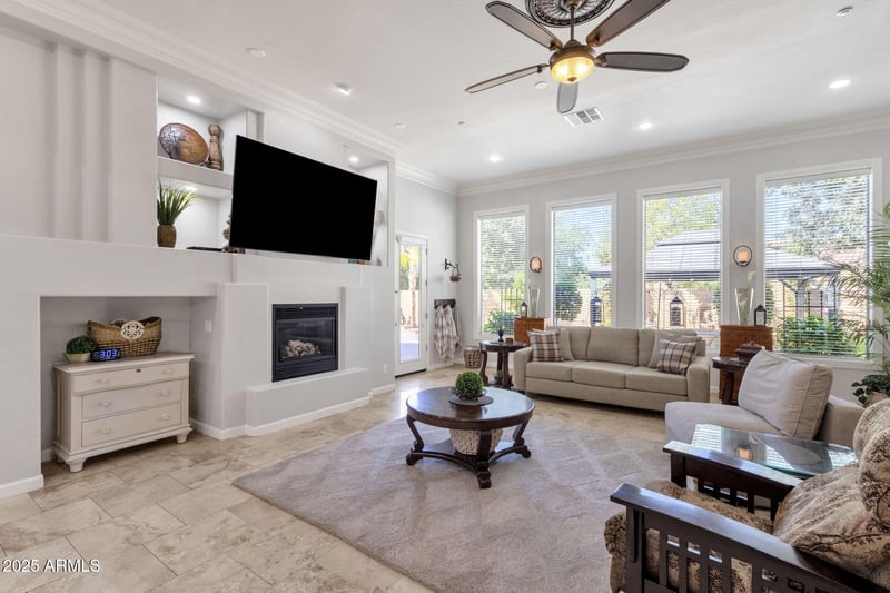 3426 Raven Dr, Chandler, AZ 85286