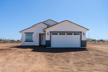 34263 Chamberst St, Tonopah, AZ 85354