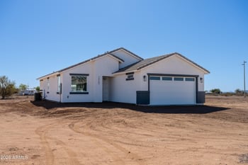 34263 Chamberst St, Tonopah, AZ 85354
