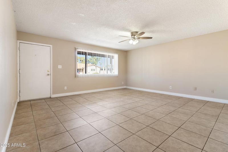 3427 Malapai Dr, Phoenix, AZ 85051