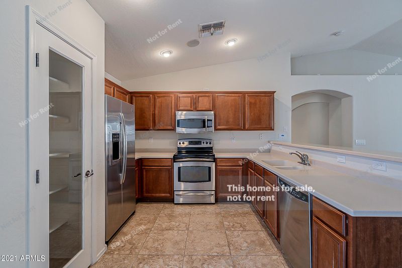 3429 E Crescent Way, Gilbert, AZ 85298