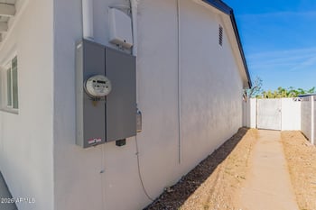 3429 Sweetwater Ave, Phoenix, AZ 85029