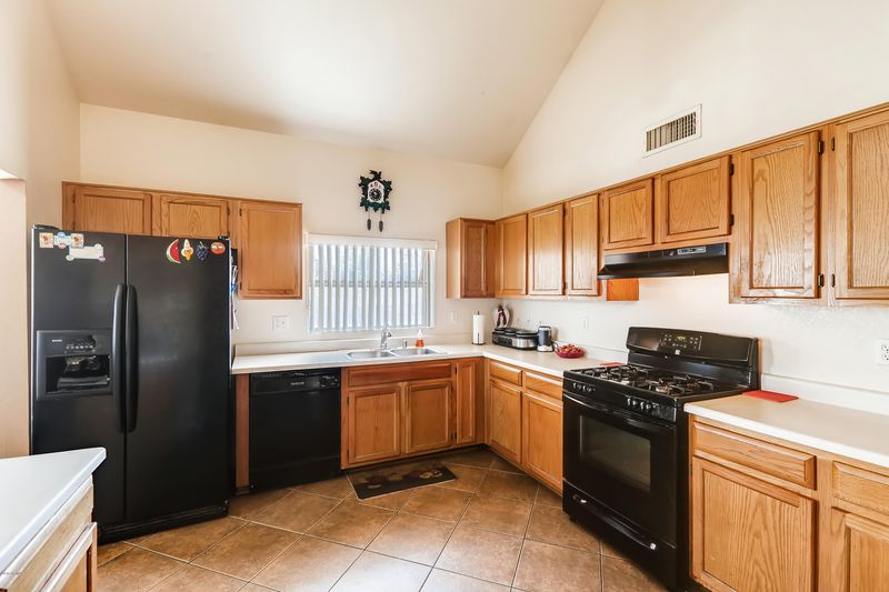 343 E Mitchell Dr, Phoenix, AZ 85012