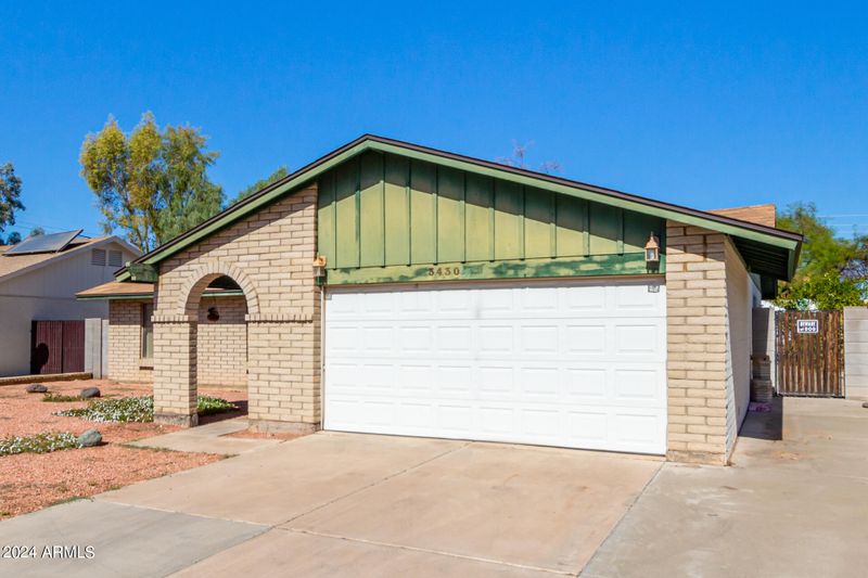 3430 W Saint John Rd, Phoenix, AZ 85053