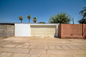 3431 W Country Gables Dr, Phoenix, AZ 85053