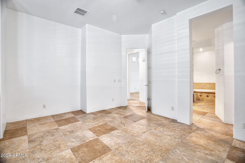 3432 E Lions St, Phoenix, AZ 85018