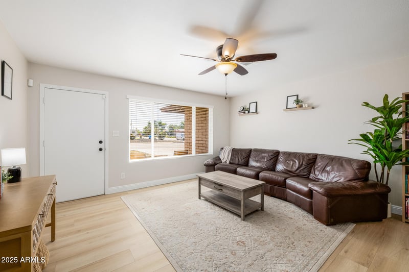 3432 Joan De Arc Ave, Phoenix, AZ 85029