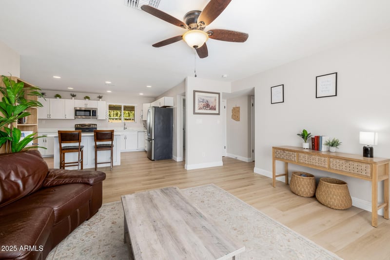 3432 Joan De Arc Ave, Phoenix, AZ 85029