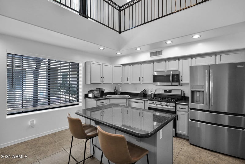 3432 Lance Ln, Phoenix, AZ 85018