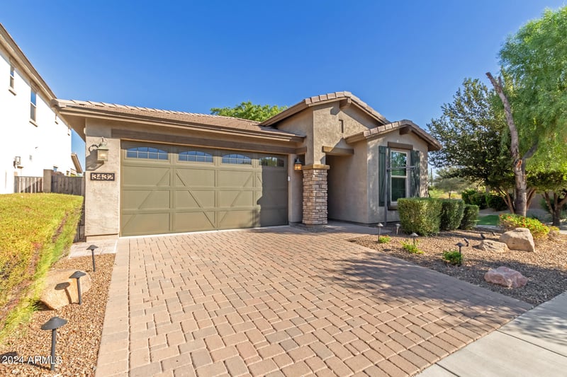 3432 Strawberry Dr, Gilbert, AZ 85298