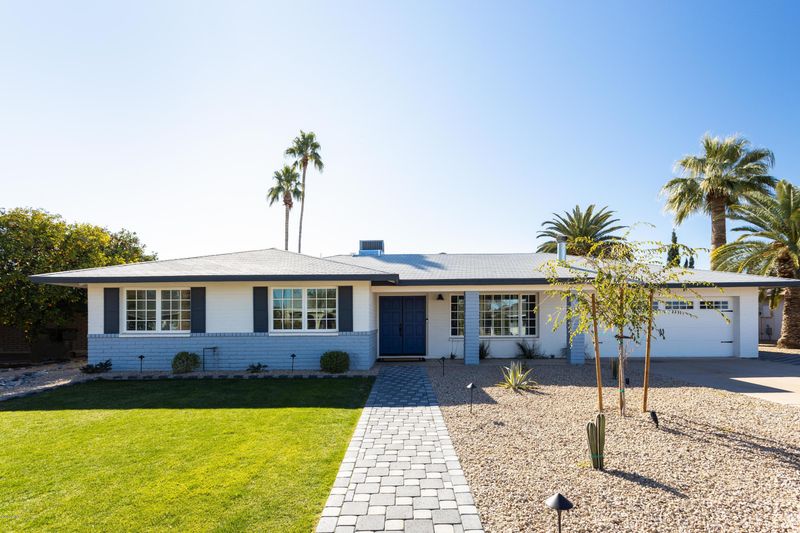 3433 E Mercer Ln, Phoenix, AZ 85028