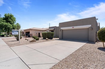 3433 E Santa Fe Ln, Gilbert, AZ 85297