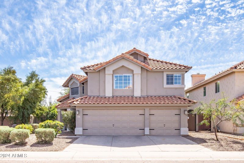 3433 E Windsong Dr, Phoenix, AZ 85048