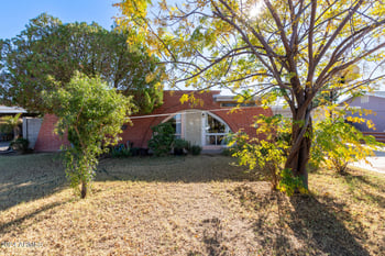 3433 Poinsettia Dr, Phoenix, AZ 85029