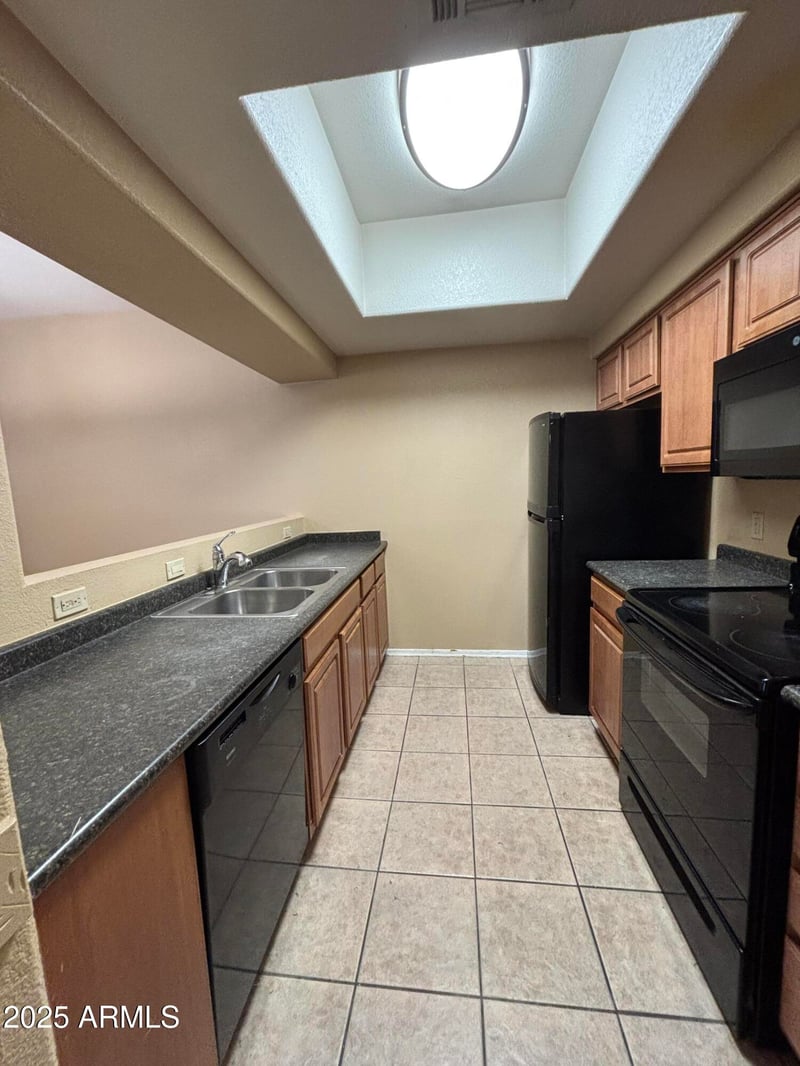 3434 Baseline Rd #204, Phoenix, AZ 85042