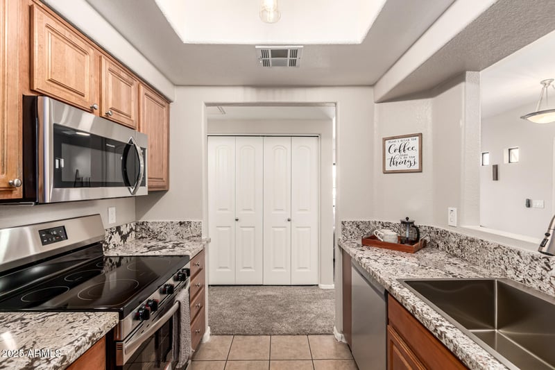 3434 Baseline Rd #208, Phoenix, AZ 85042