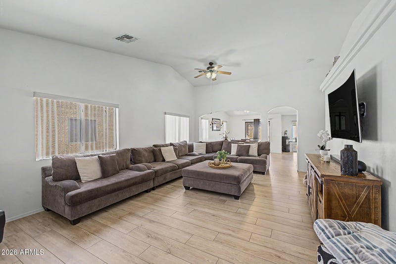 3434 W Sunland Ave, Phoenix, AZ 85041