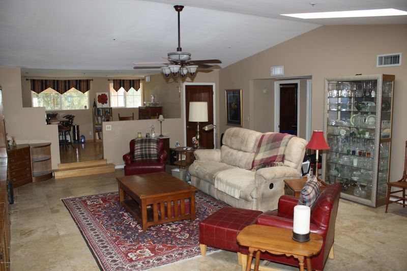 3435 E Tierra Buena Ln, Phoenix, AZ 85032
