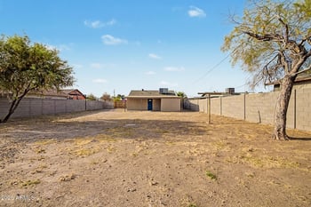 3435 Holly St, Phoenix, AZ 85009