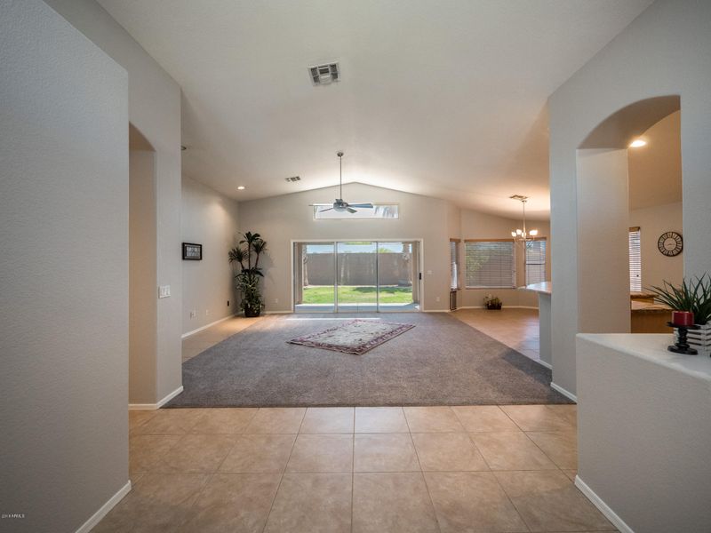 3437 S Joshua Tree Ln, Gilbert, AZ 85297