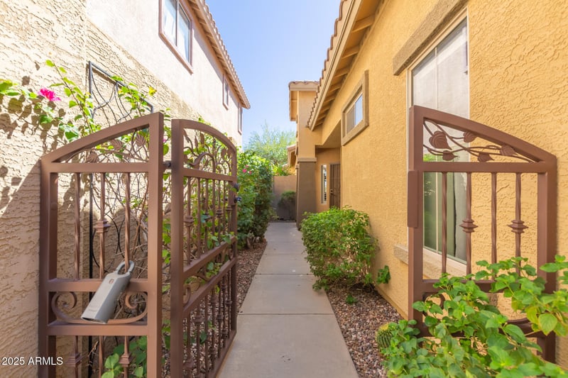3437 Walden Way, Anthem, AZ 85086