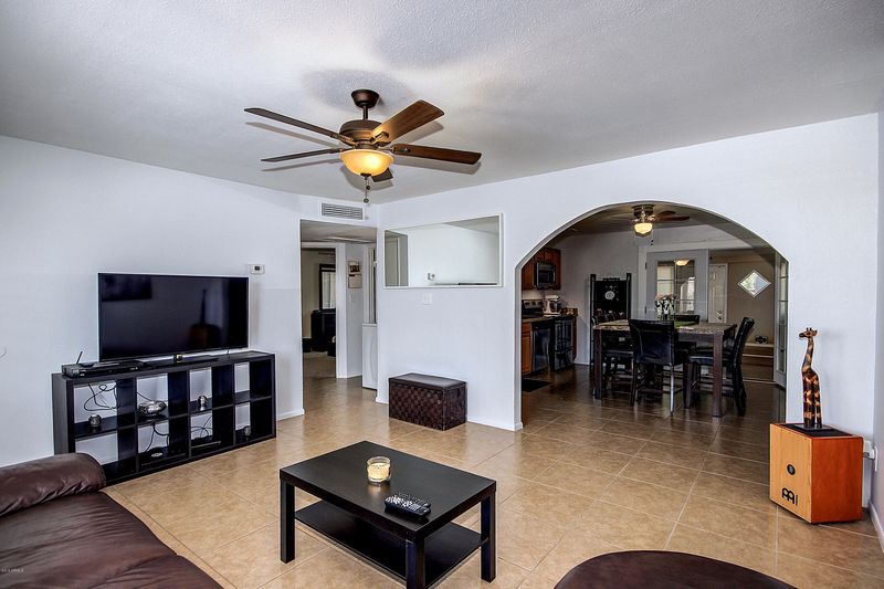 3438 E Claire Dr, Phoenix, AZ 85032