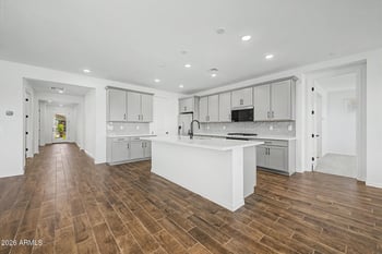 34380 Timberlake Manor, San Tan Valley, AZ 85144
