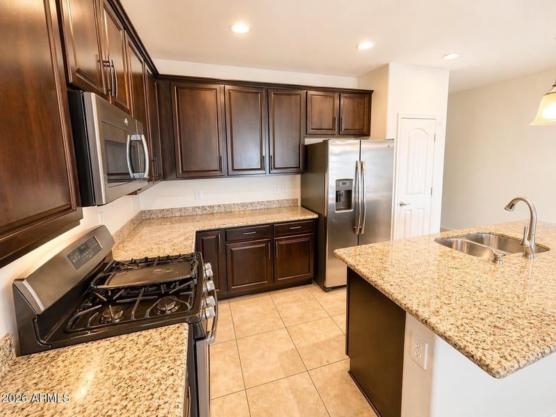 3439 185th Dr, Goodyear, AZ 85338