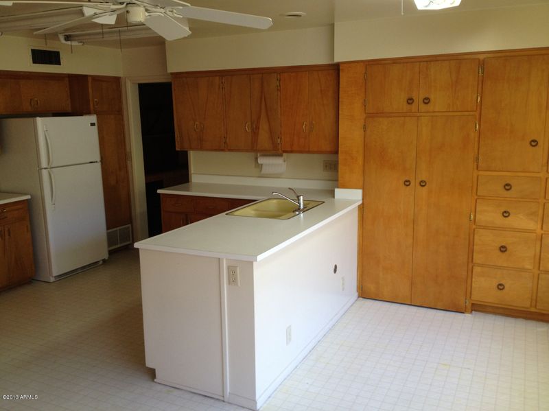 344 E Broadmor Dr, Tempe, AZ 85282