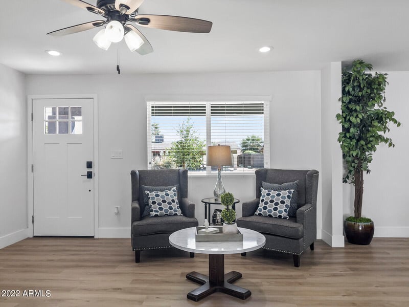 3440 E Laurel Ln, Phoenix, AZ 85028