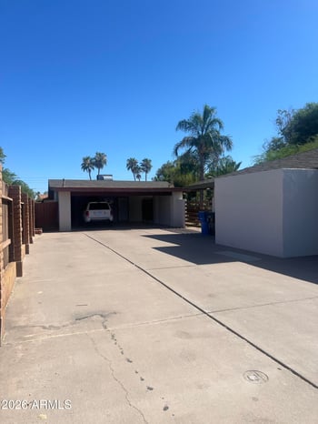 3440 Shangri La Rd, Phoenix, AZ 85028
