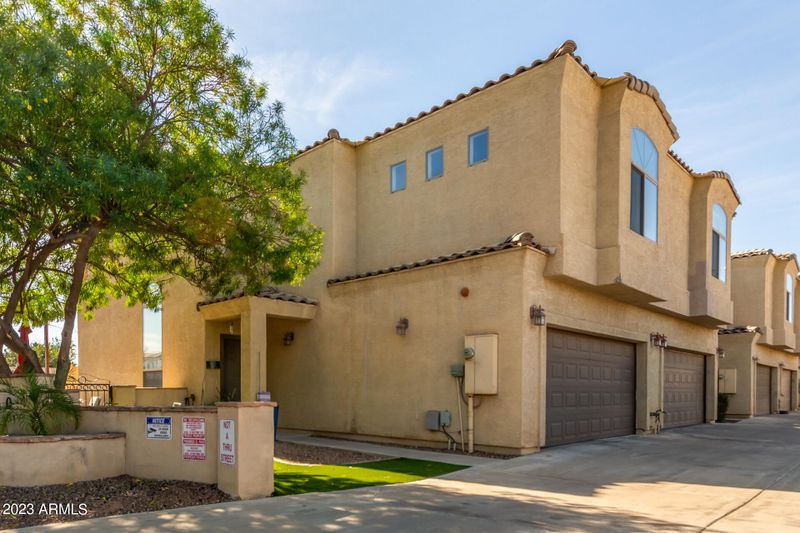 3440 N 38th St #101, Phoenix, AZ 85018