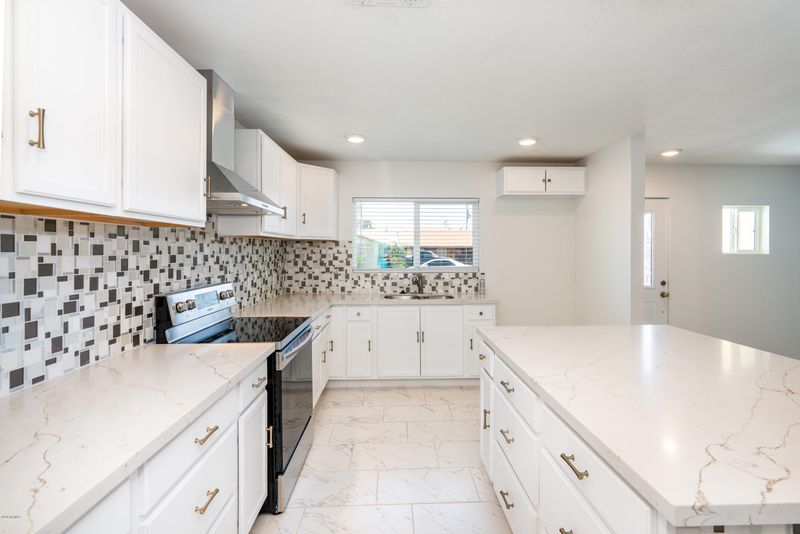 3440 W Krall St, Phoenix, AZ 85017