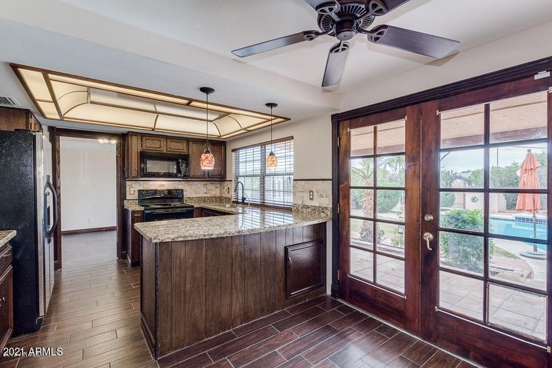 3440 W Sandra Ter, Phoenix, AZ 85053