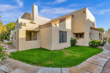 3441 31st St #109, Phoenix, AZ 85016