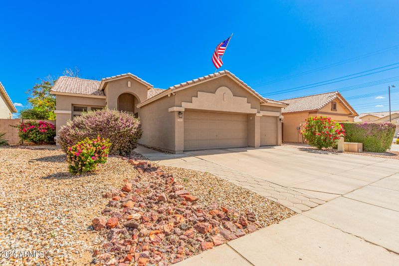 3443 W Sands Dr, Phoenix, AZ 85027