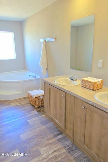 34436 Huntington Dr, Tonopah, AZ 85354