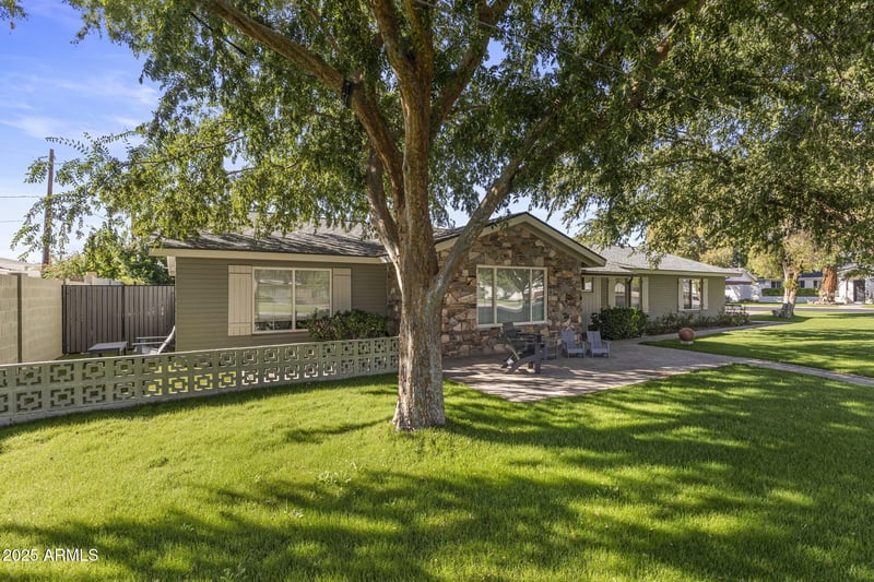 3444 48th Way, Phoenix, AZ 85018