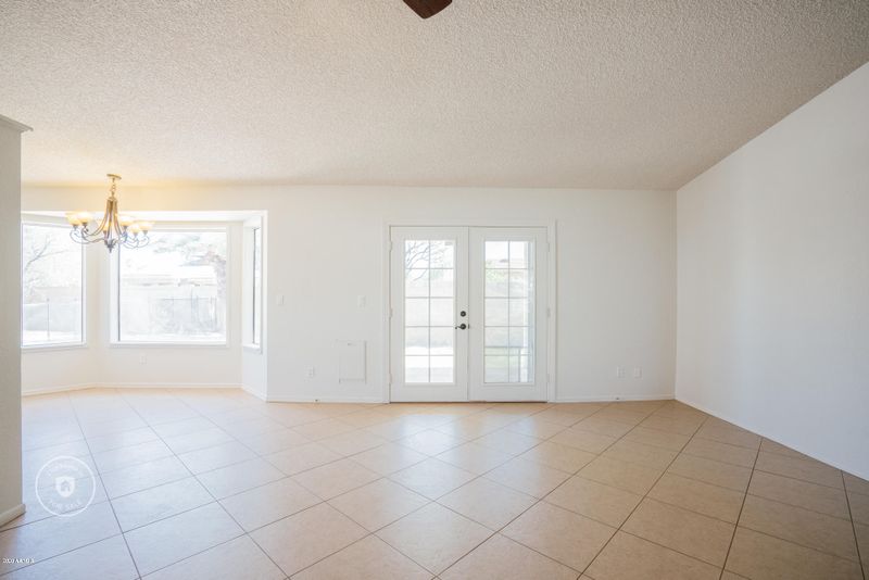 3446 E Angela Dr, Phoenix, AZ 85032
